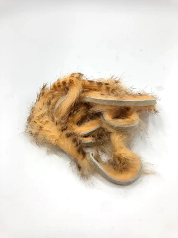 Brown barred rabbit strips peach